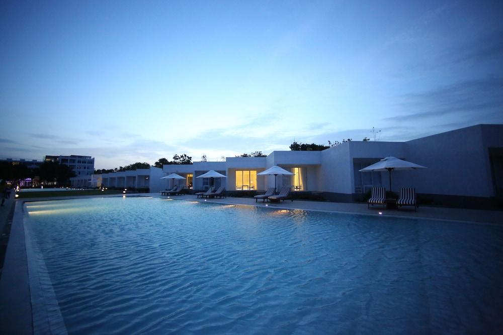 Anilana Nilaveli Hotel Exterior photo